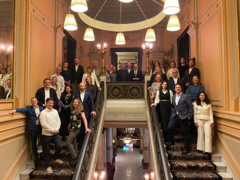 Groepsfoto Hotel Des Indes #2
